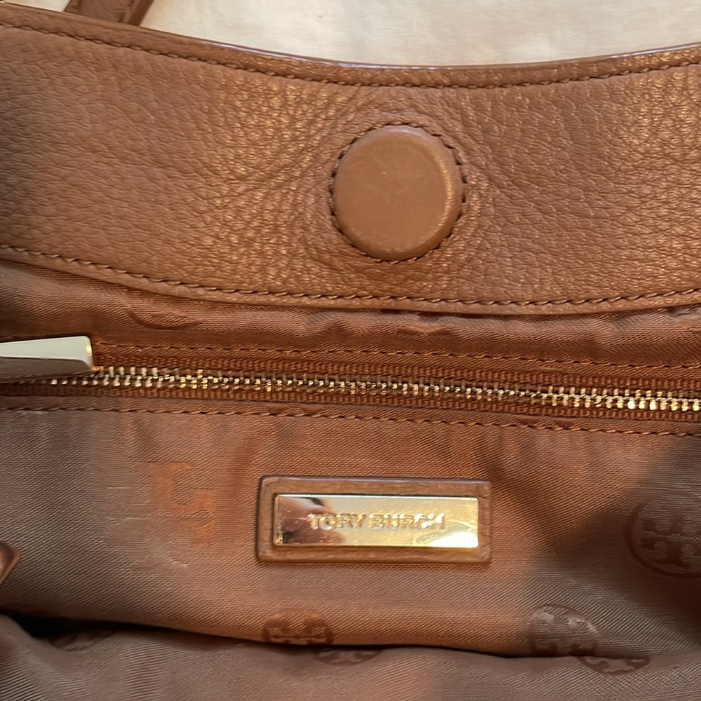 Tory Burch Brown Hobo Shoulder Bag With Chain Straps - Picture 10 of 17